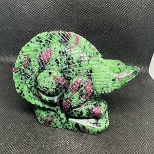 Ruby in zoisite lizard